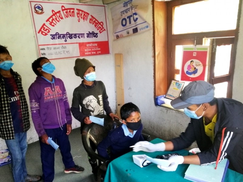 हुम्लामा विद्यार्थीको स्वास्थ्य परिक्षण